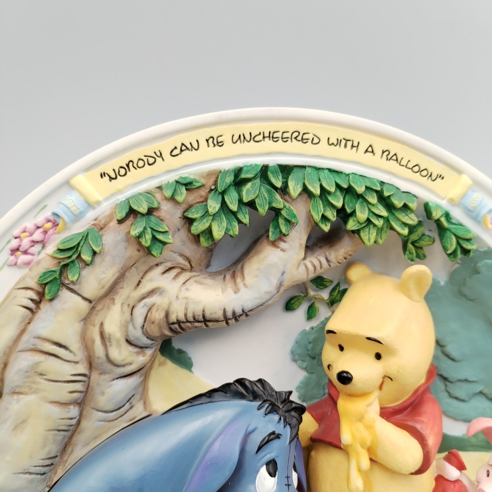 Winnie the Pooh Bradford Exchange 3D Plate Nobody Can Be Uncheered With A Balloo - Picture 3 of 6